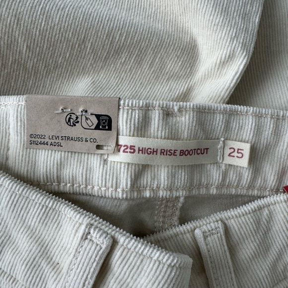 LEVIS 726 High-Rise Corduroy Pants - Cream - Size 25- NWT - Picture 7 of 8